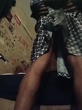 UncleBobo2 Show in webcam