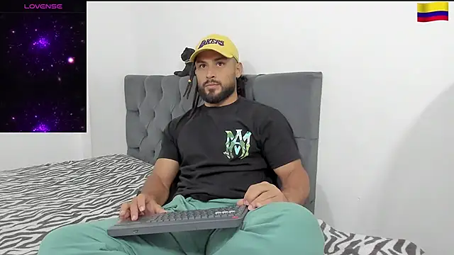 عرض كام Louis_marley__