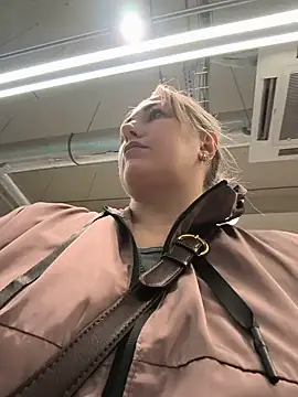 Chat XXX ao vivo de YourSweetRi