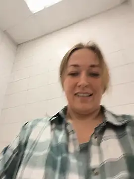 YourSweetRi's Webcam Show