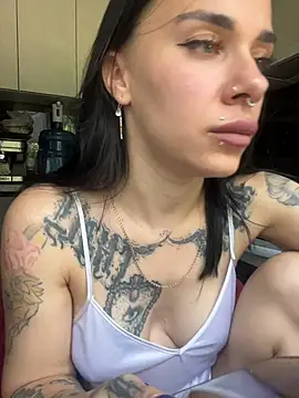 Pokazy przed kamerką – Queen_of_pain