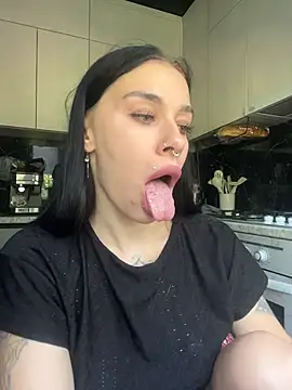 Pokazy przed kamerką – Queen_of_pain
