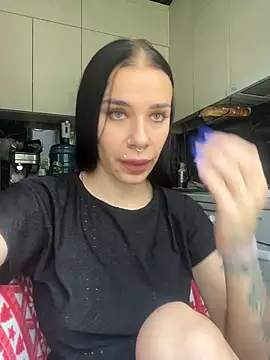 Queen_of_pain: διαδικτυακό σόου στην κάμερα