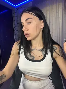 Show modela Queen_of_pain na web-kameri