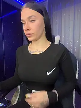 Show modela Queen_of_pain na web-kameri