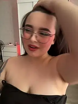 Chatroom XXX en direct de MoziRixis