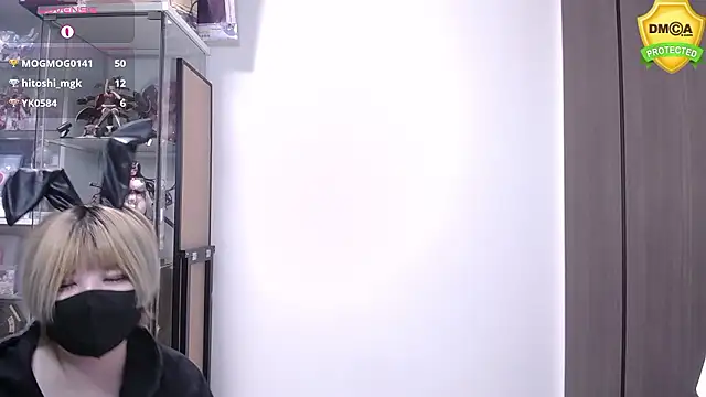 -yua_ Adlı Modelin Web Kamerası Şovu
