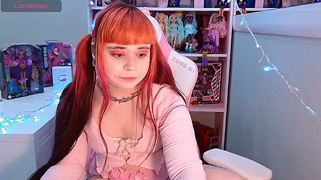 Naomi_Storm – Kamerová šou