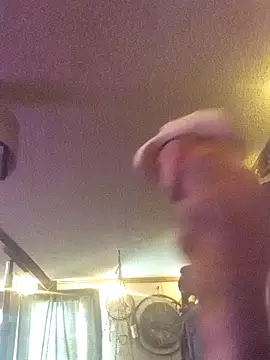 ClydeCan409's Webcam Show