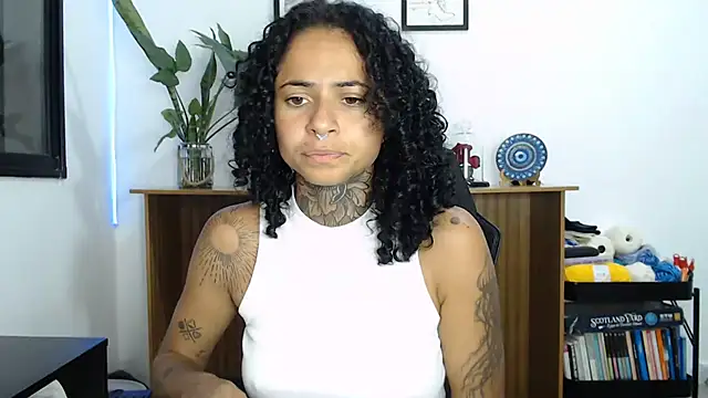Show de Aria_Fenice na webcam