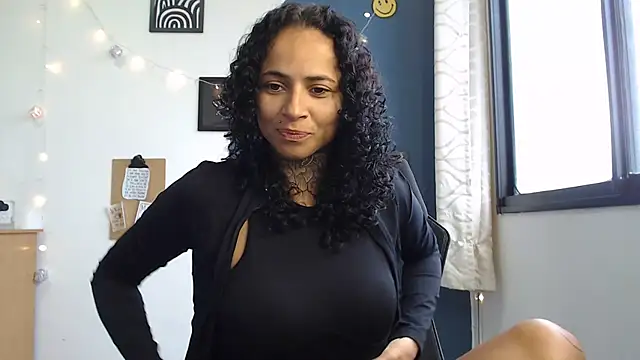 Show de Aria_Fenice na webcam