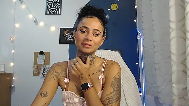 Show de Aria_Fenice na webcam