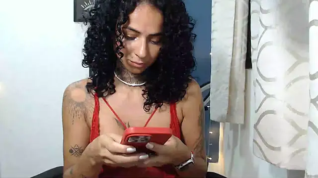 Aria_Fenice's Webcam Show