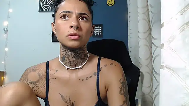 Show de webcam de Aria_Fenice