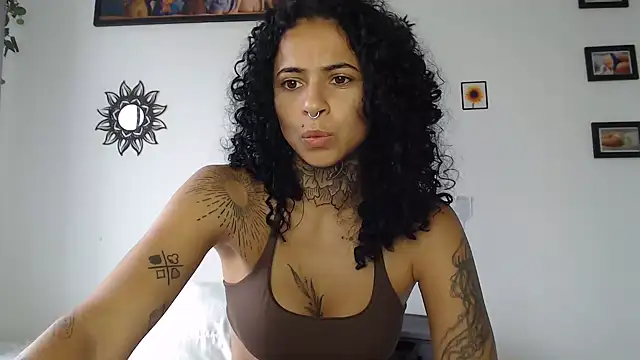 Show de webcam de Aria_Fenice