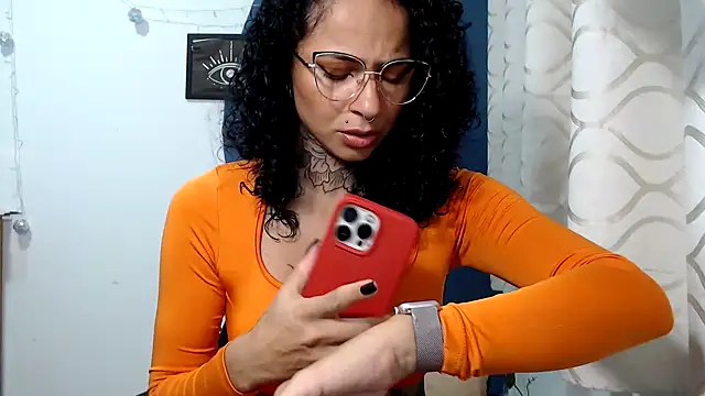 Show de Aria_Fenice na webcam