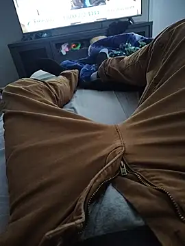 ellovol Show in webcam