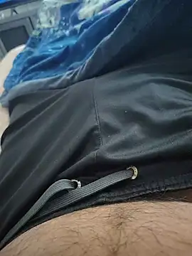 ellovol Show in webcam