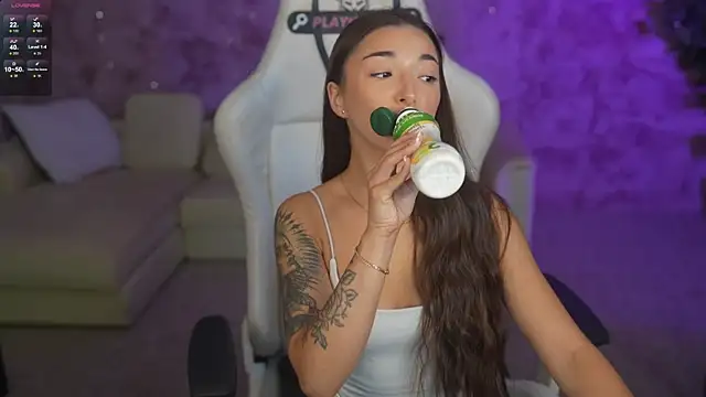 Jasmine_Flow élő XXX-chatje