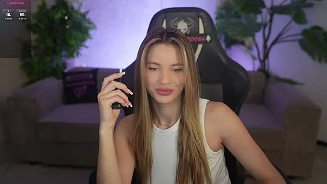 Jasmine_Flow Show in webcam