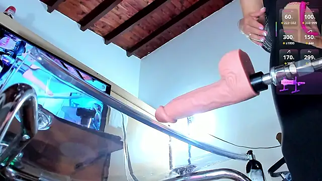 naomidibello's Webcam Show