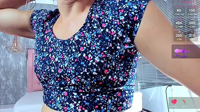 naomidibello Adlı Modelin Web Kamerası Şovu