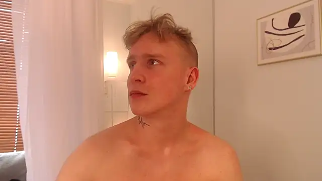 AlexxSweet webcam show