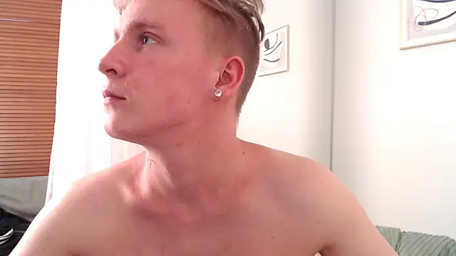AlexxSweet 网络视讯表演