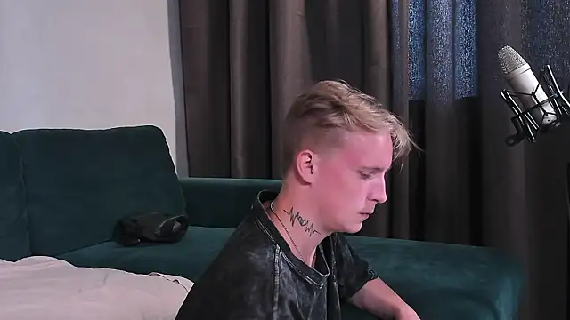 Webkamerová show SweetBoyAlexx