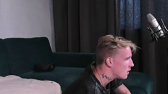 SweetBoyAlexx's Webcam Show