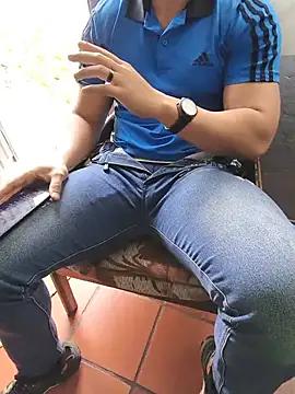 jacson_w8 Show in webcam