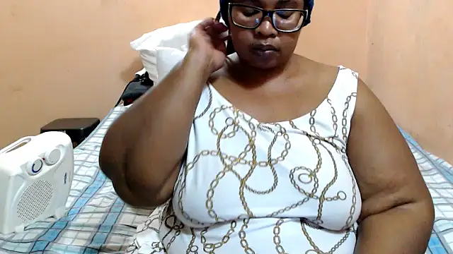 ZOQULUx's Live XXX Chat
