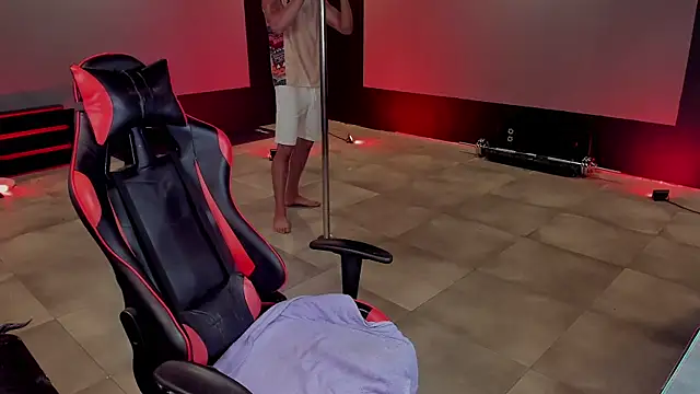 dirty-boss Show in webcam
