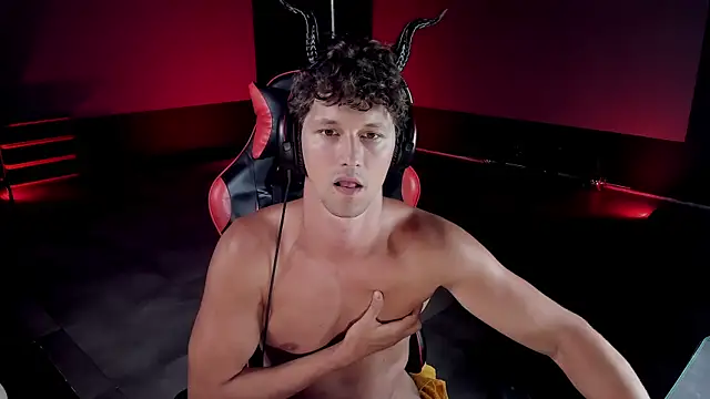 Pokazy przed kamerką – dirty-boss