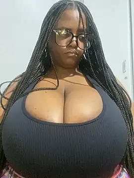 Show modela Sweetlillyss na web-kameri
