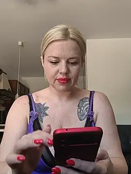 Chat XXX en directo de Ladykaos