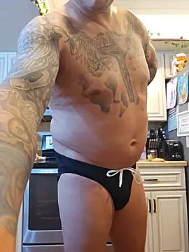 MrBiggBallz Show in webcam