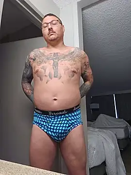 MrBiggBallz Show in webcam