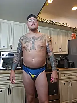 MrBiggBallz Show in webcam