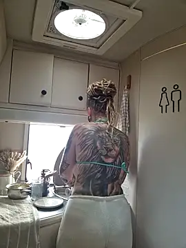 Chat soba uživo modela Mira-Grey89