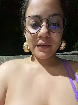 demonaughtyyy Show in webcam