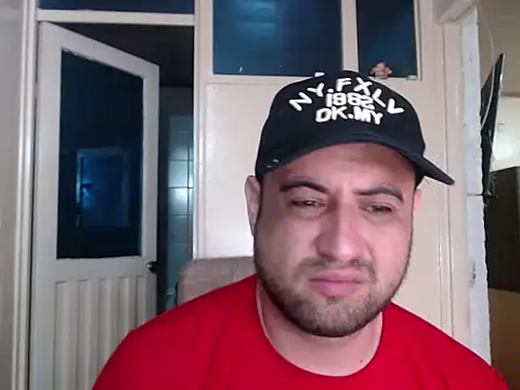 alphaswitchard Show in webcam