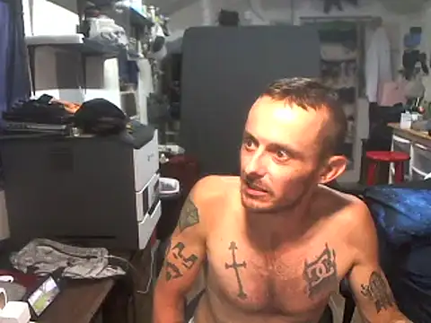 CloudDadddyyy Show in webcam