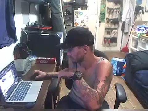 CloudDadddyyy's Webcam Show