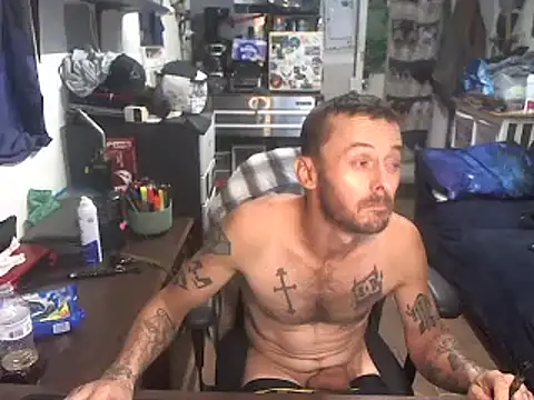 CloudDadddyyy Show in webcam