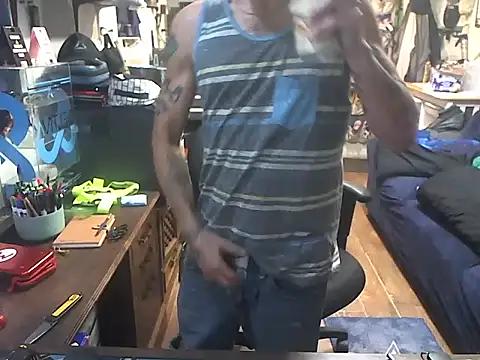 CloudDadddyyy 在線直播表演