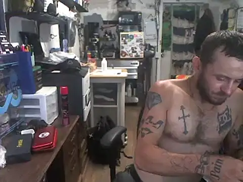 CloudDadddyyy webkamerás műsora