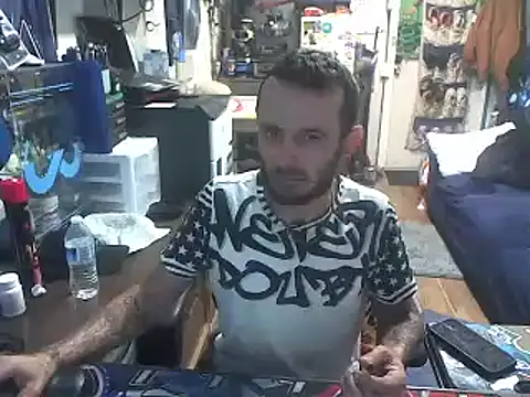 CloudDadddyyy Show in webcam