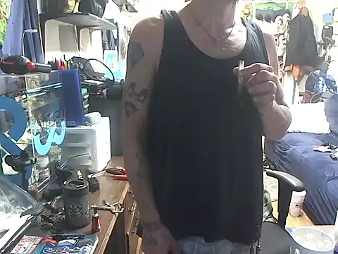 CloudDadddyyy webkamerás műsora