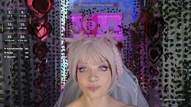 Mee-Meow's Webcam Show